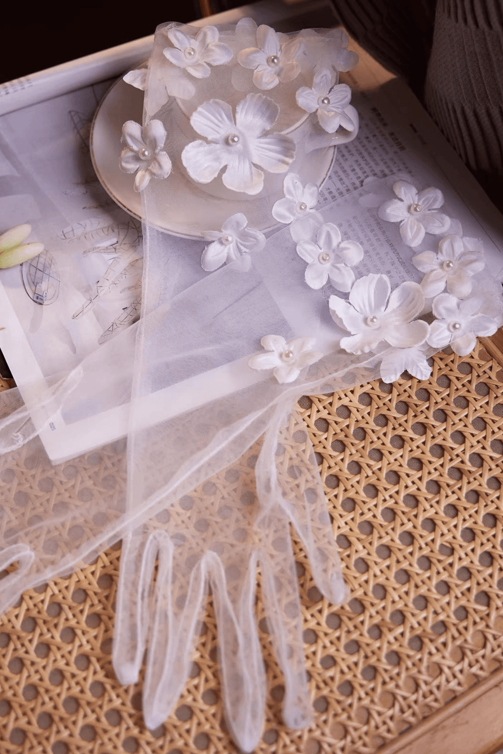 3D Pearl Flower Decor Sheer Tulle Long Gloves Avalabel