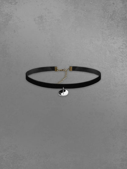 8 Pieces Choker Necklace Set Avalabel