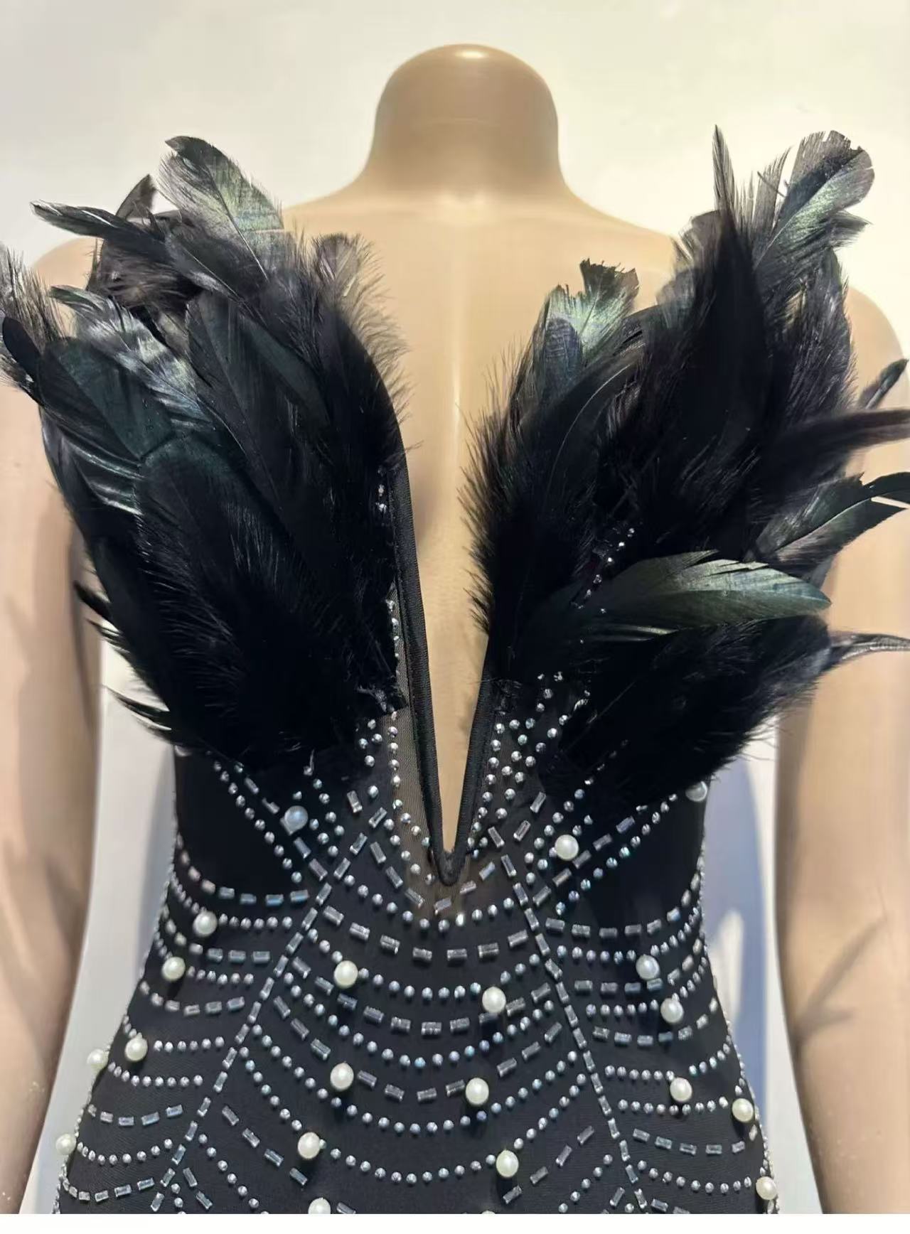 STRAPLESS FEATHER PEARL MINI DRESS IN BLACK Avalabel