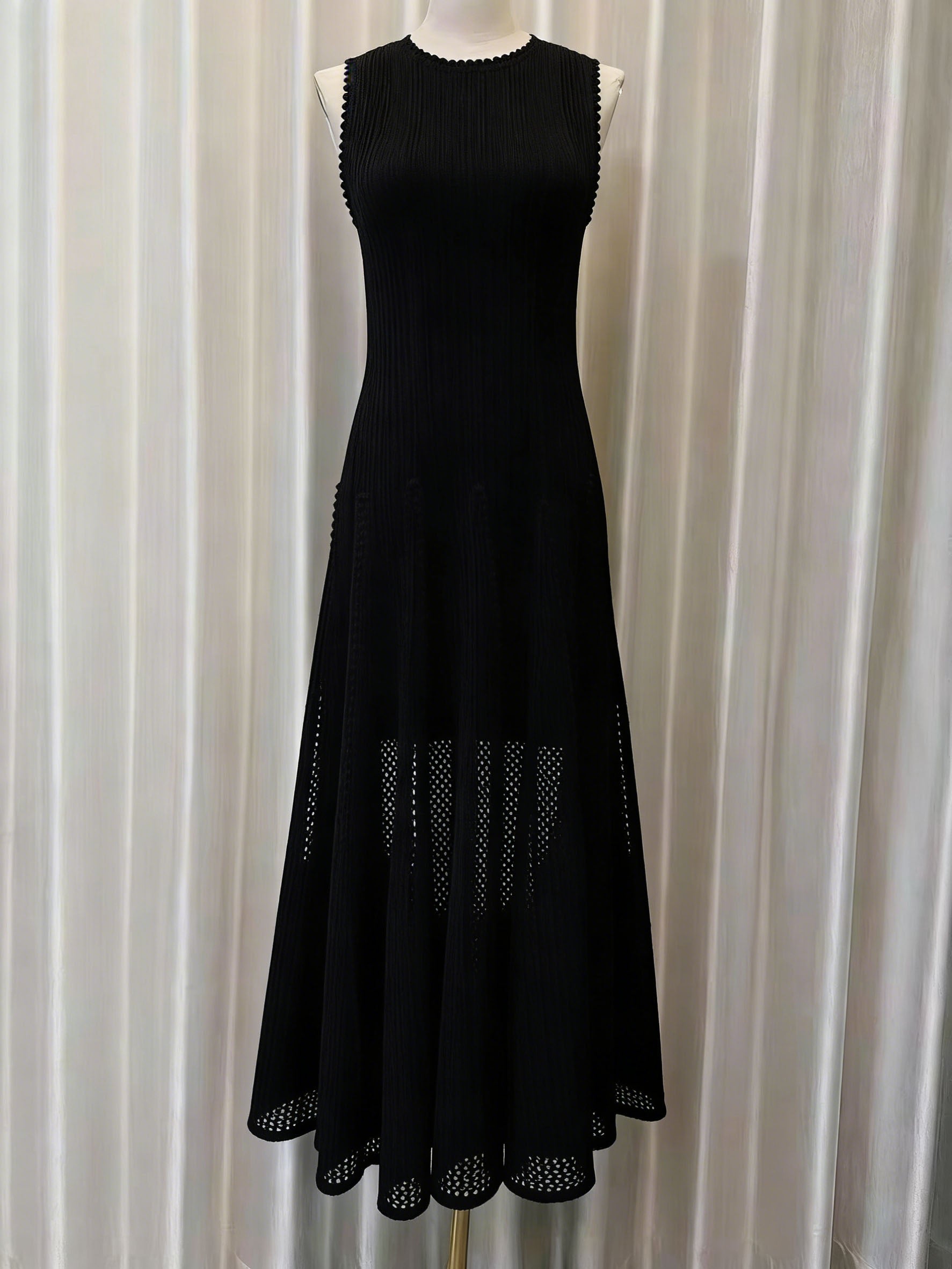 Sleeveless Lace Crochet Maxi Dress in Black Avalabel
