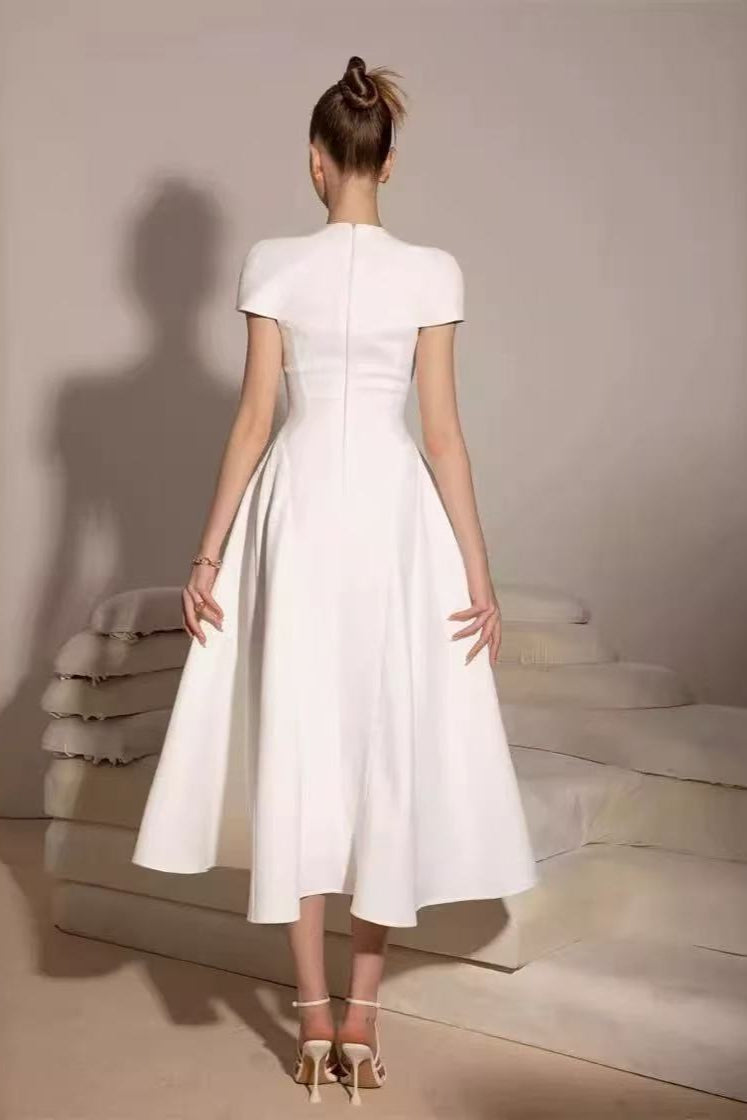 MYRNA SQUARE NECKLINE A-LINE MIDI DRESS Avalabel