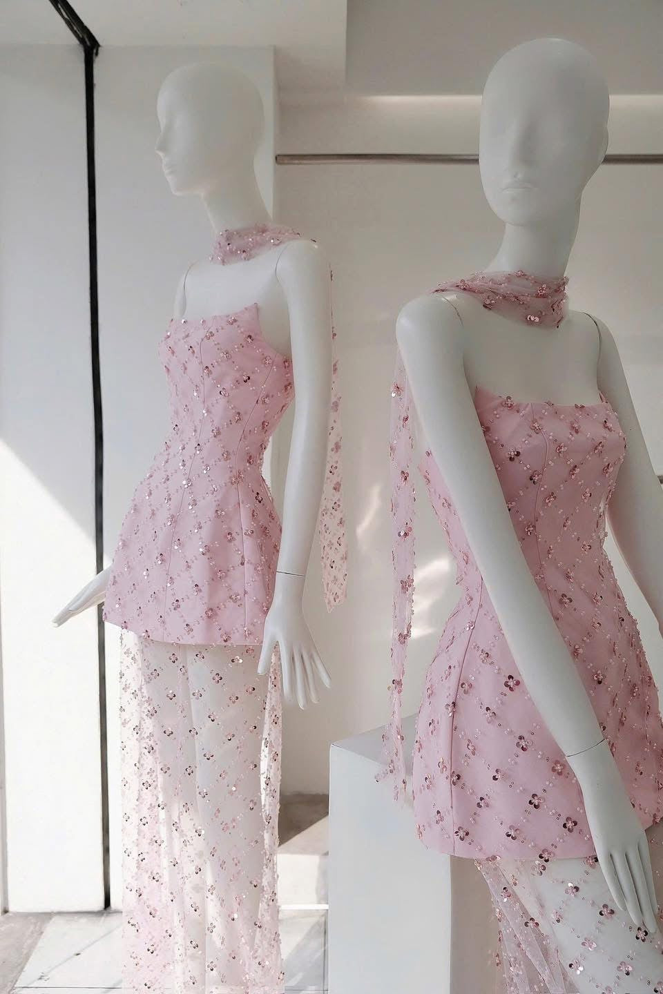 Strapless Sequins Pearl Mini Dress in Pink Avalabel