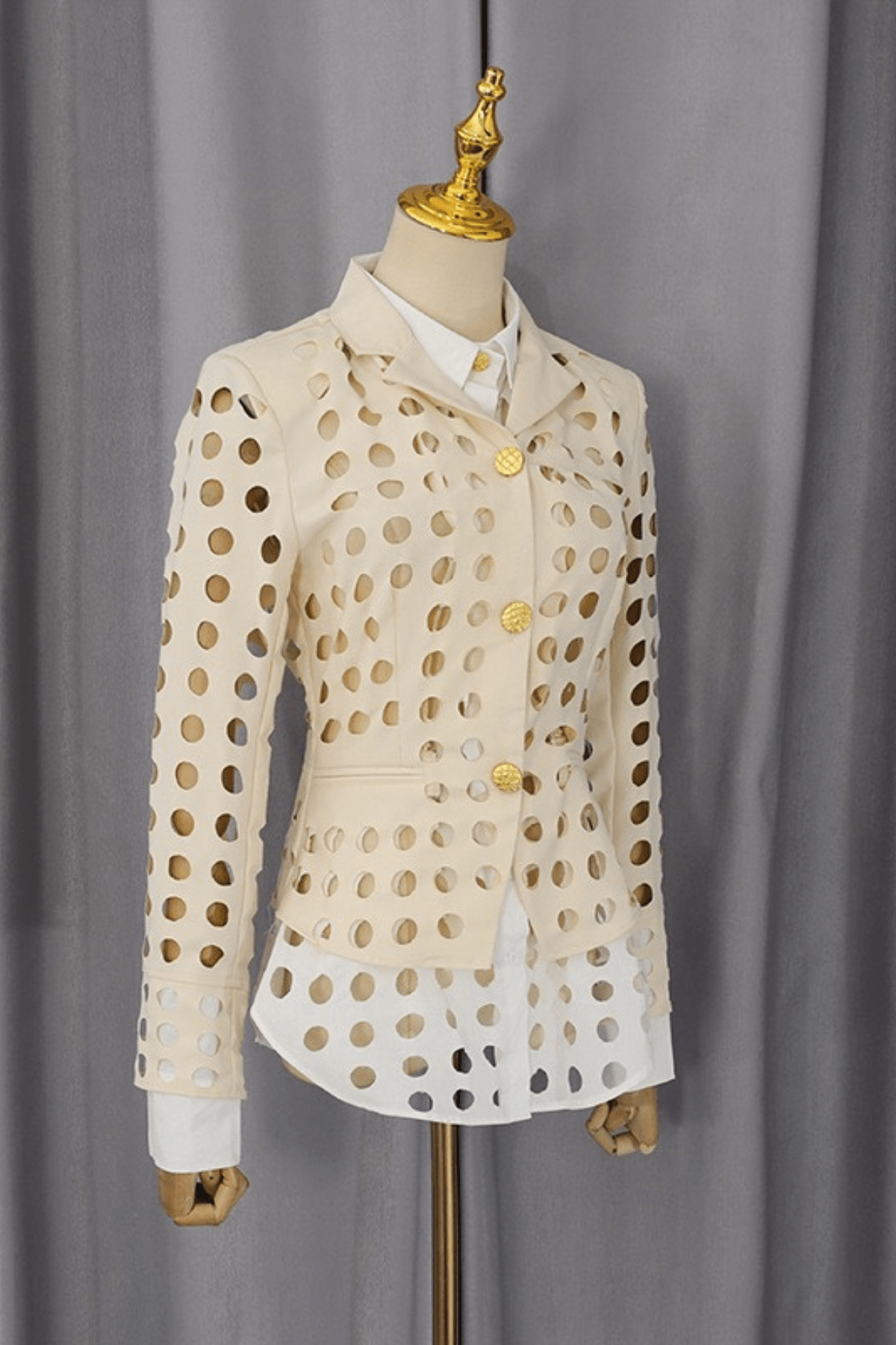 Elsa Circular Hollow Out Fake Blazer Avalabel