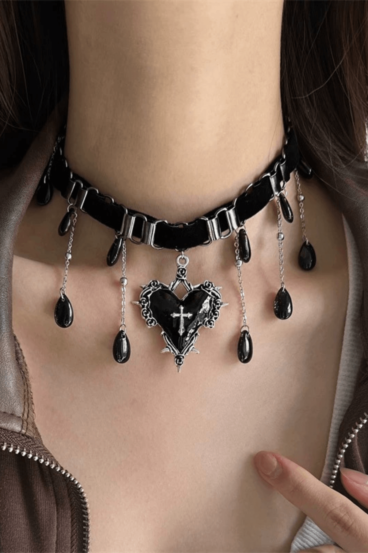 Gothic Heart Cross Velvet Choker Avalabel