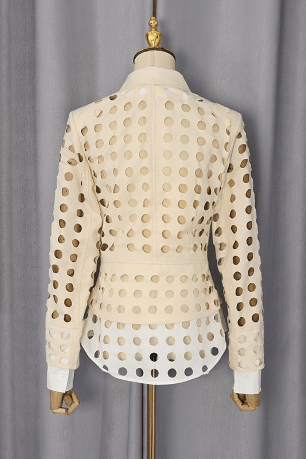 Elsa Circular Hollow Out Fake Blazer Avalabel
