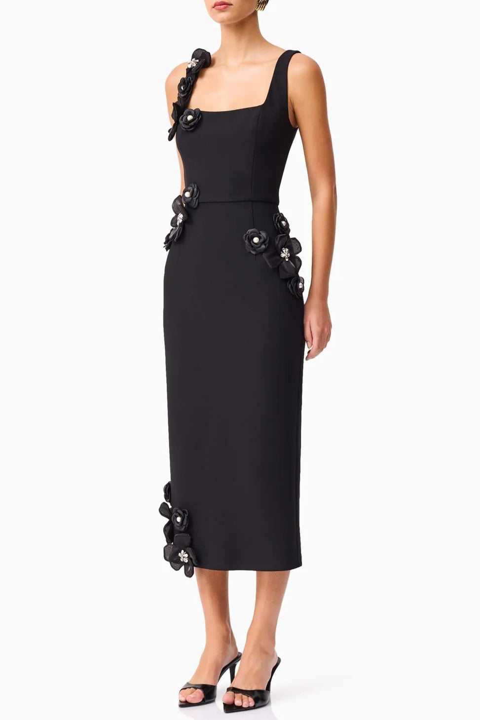 Sabrina 3DD Flower Midi Dress in Black Soraya