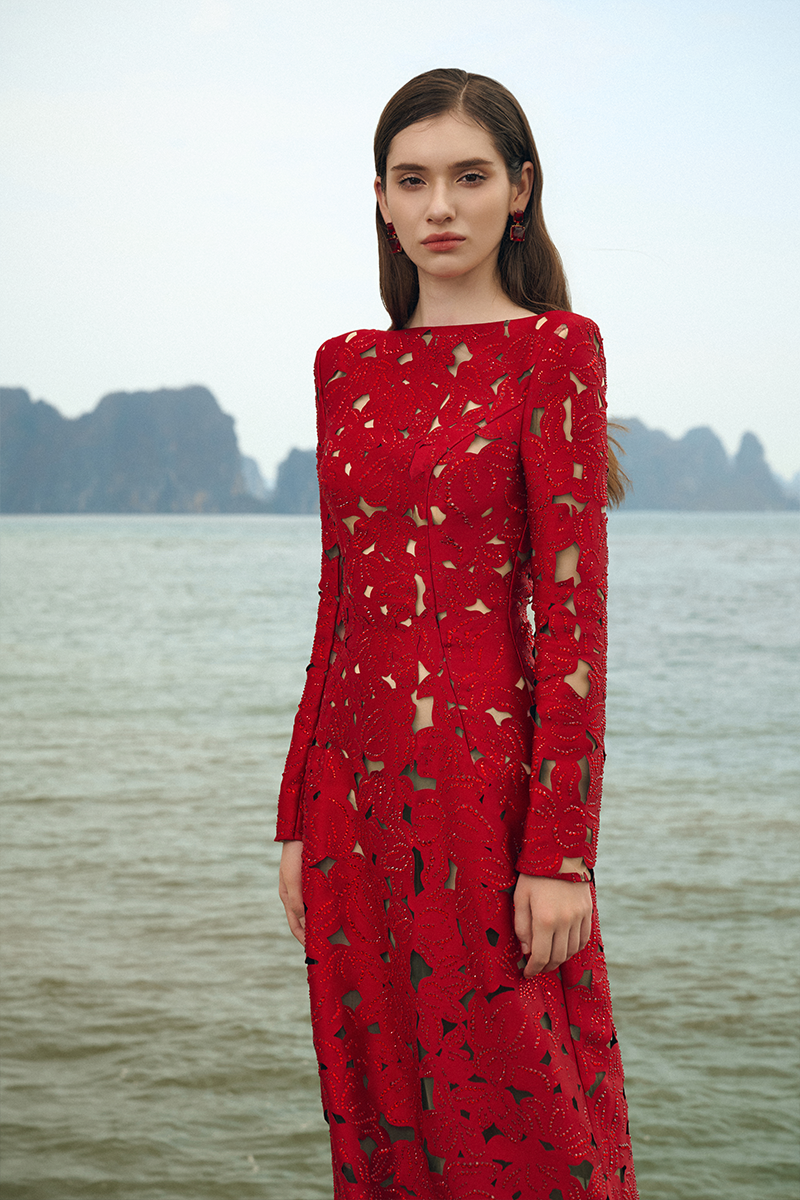 Rhinestone Boat Neck Floral Hollow Lasercut Maxi Dress - Red Avalabel