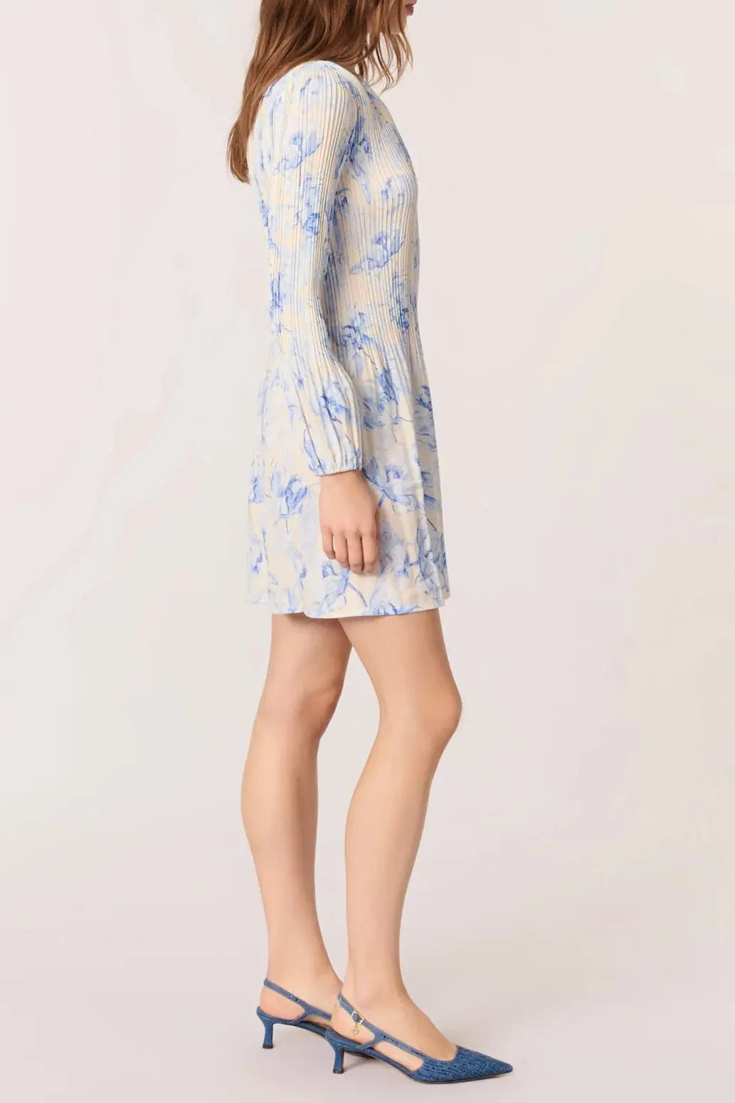 josephine Patterned pleated mini dress in blue Avalabel