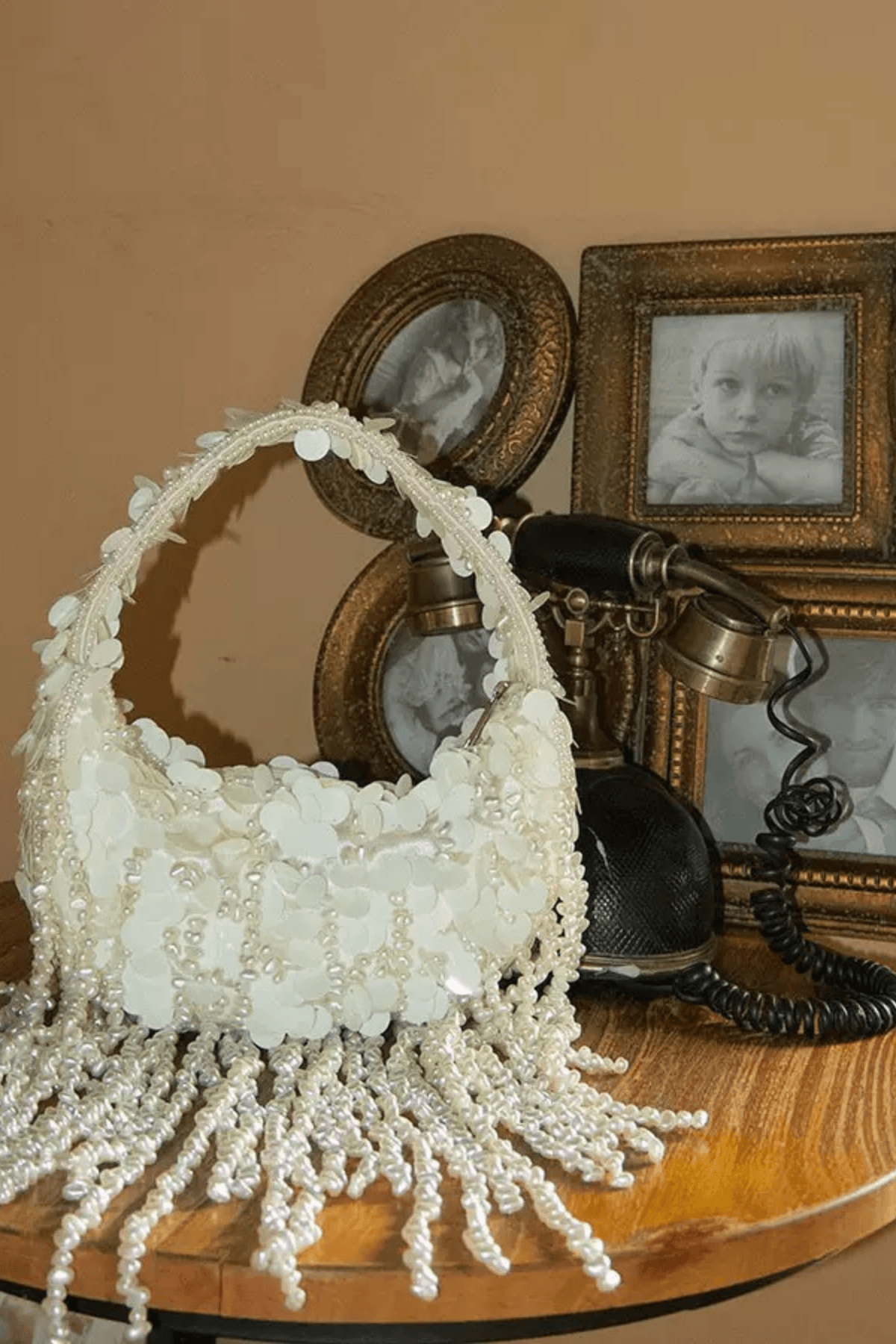 White Sequin Pearl Tassel Clutch Avalabel