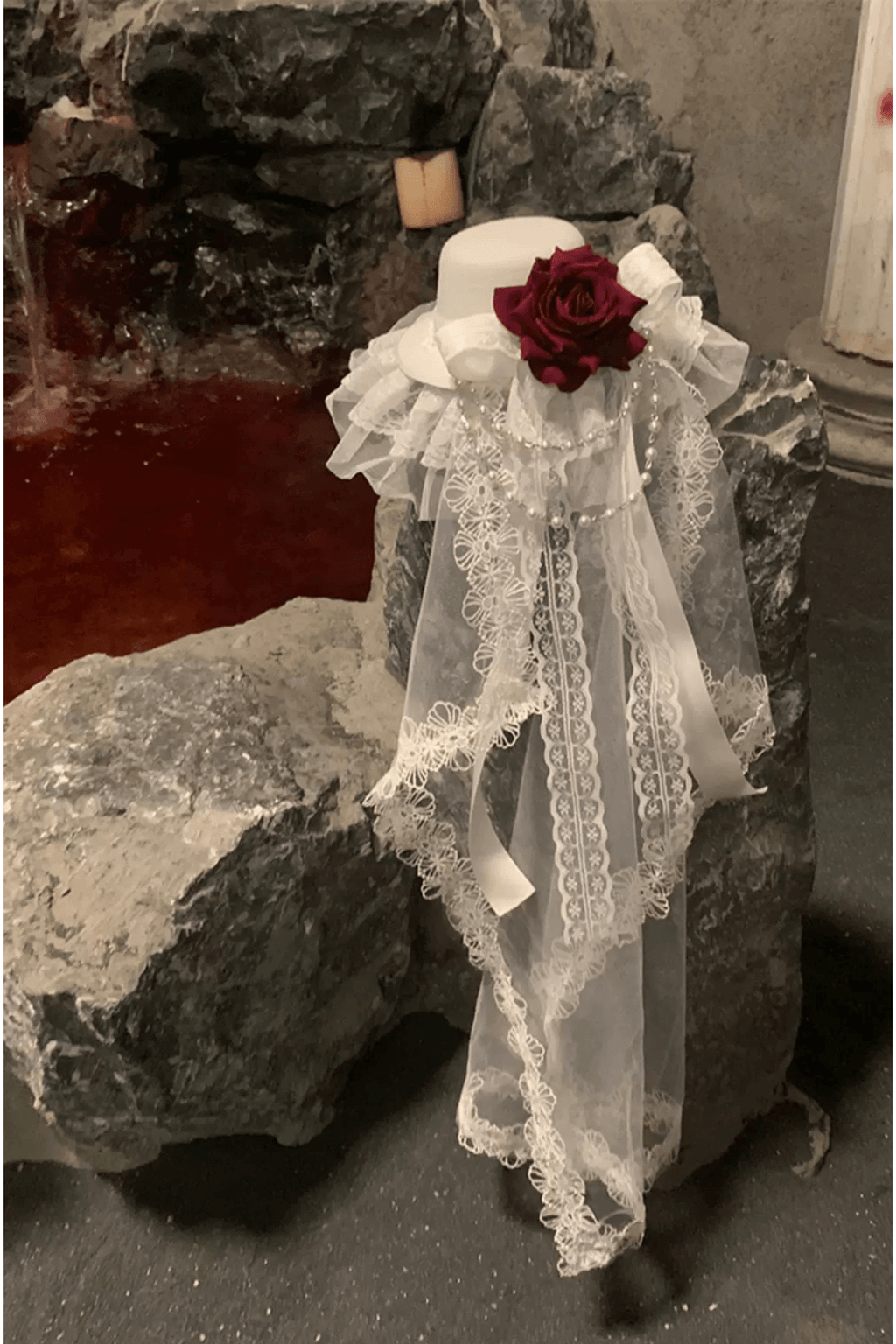 Gothic Top Hat with Lace Veil Avalabel
