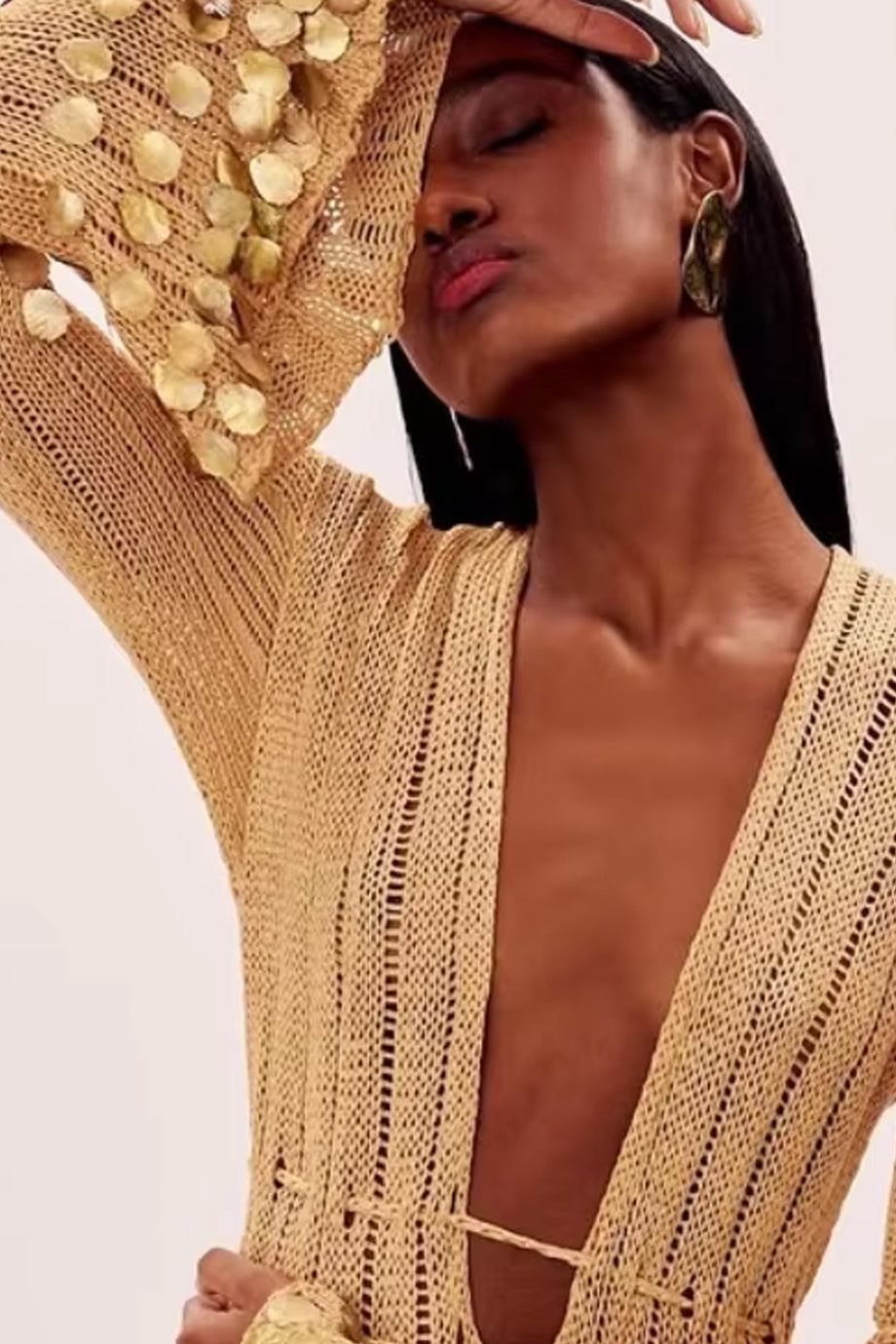elma Golden Aura v-neck Knitted maxi Dress Avalabel