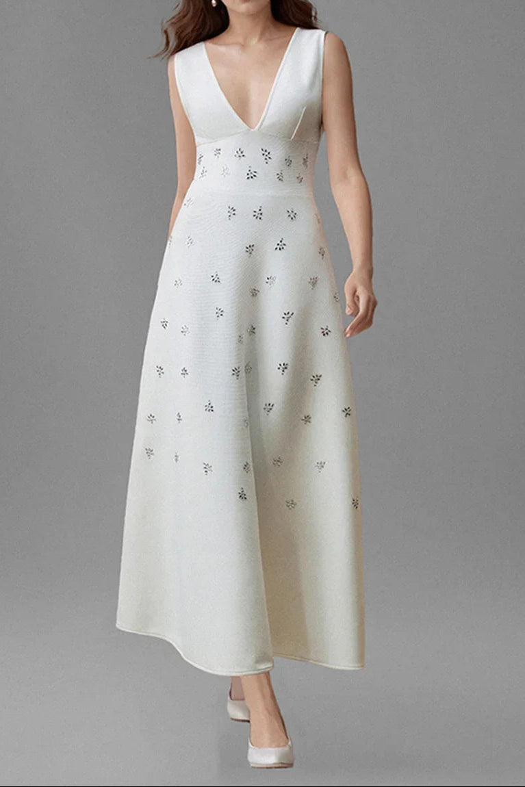 Lily Diamond V-Neck Midi Dress in White Avalabel