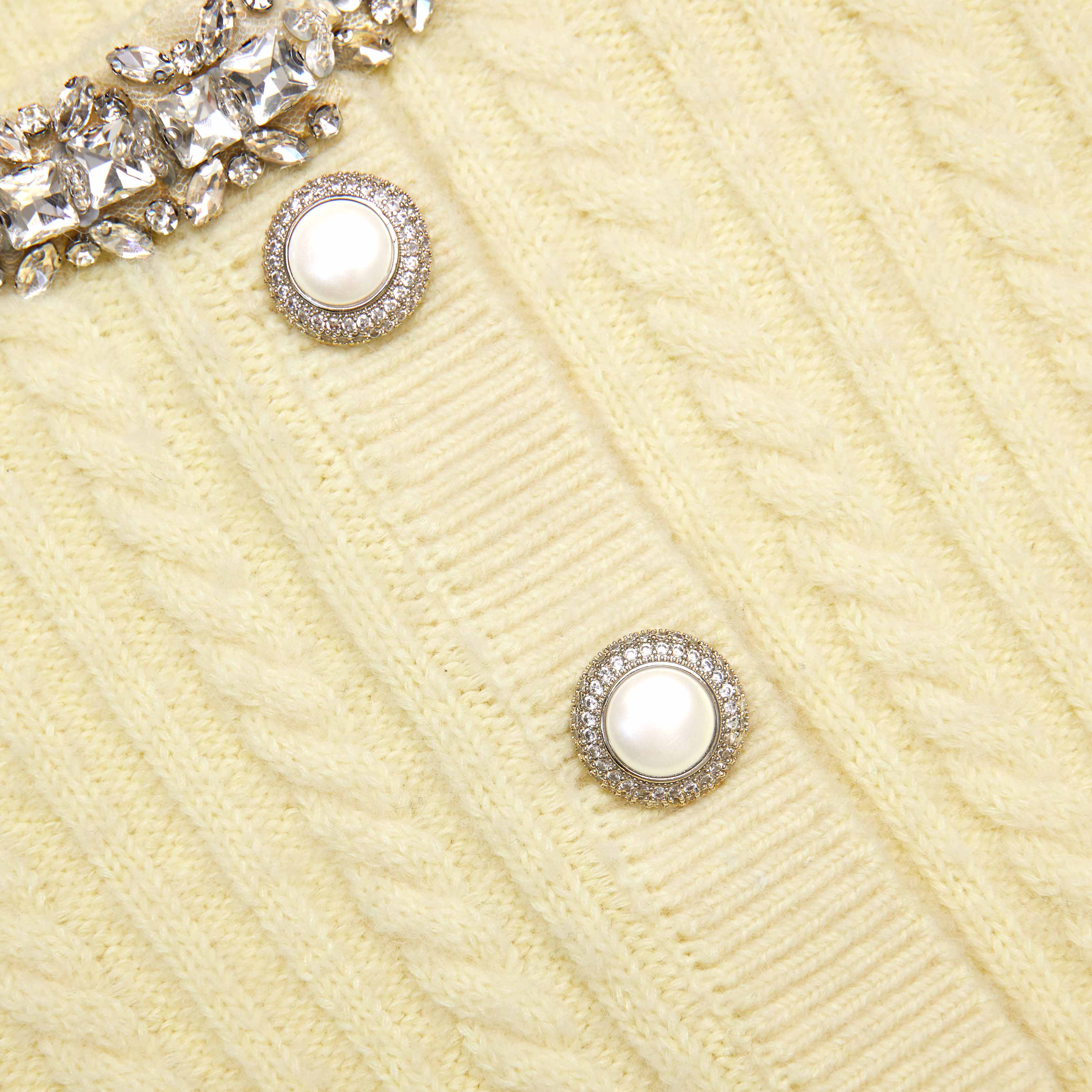 sabina Yellow rhinestones embellished Alpaca Cardigan Avalabel