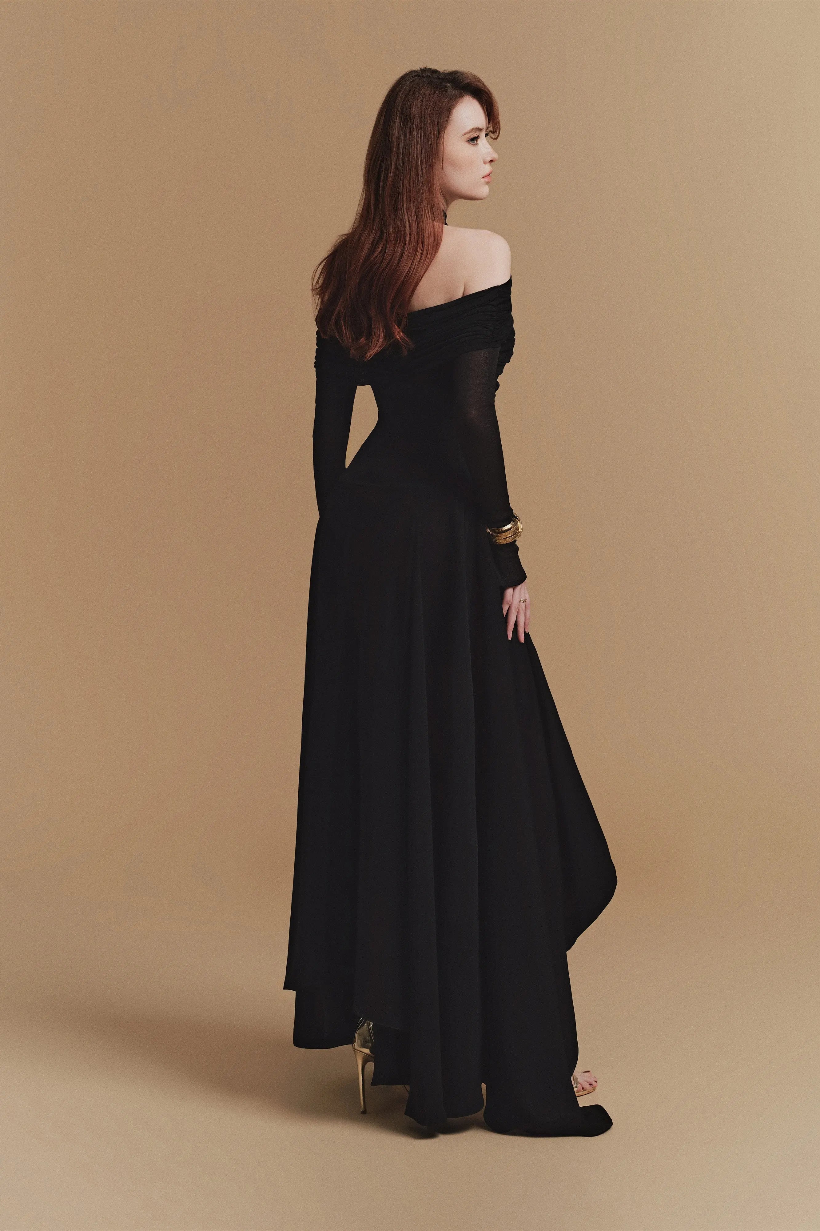 Silouh Long sleeve Midi Dress Avalabel