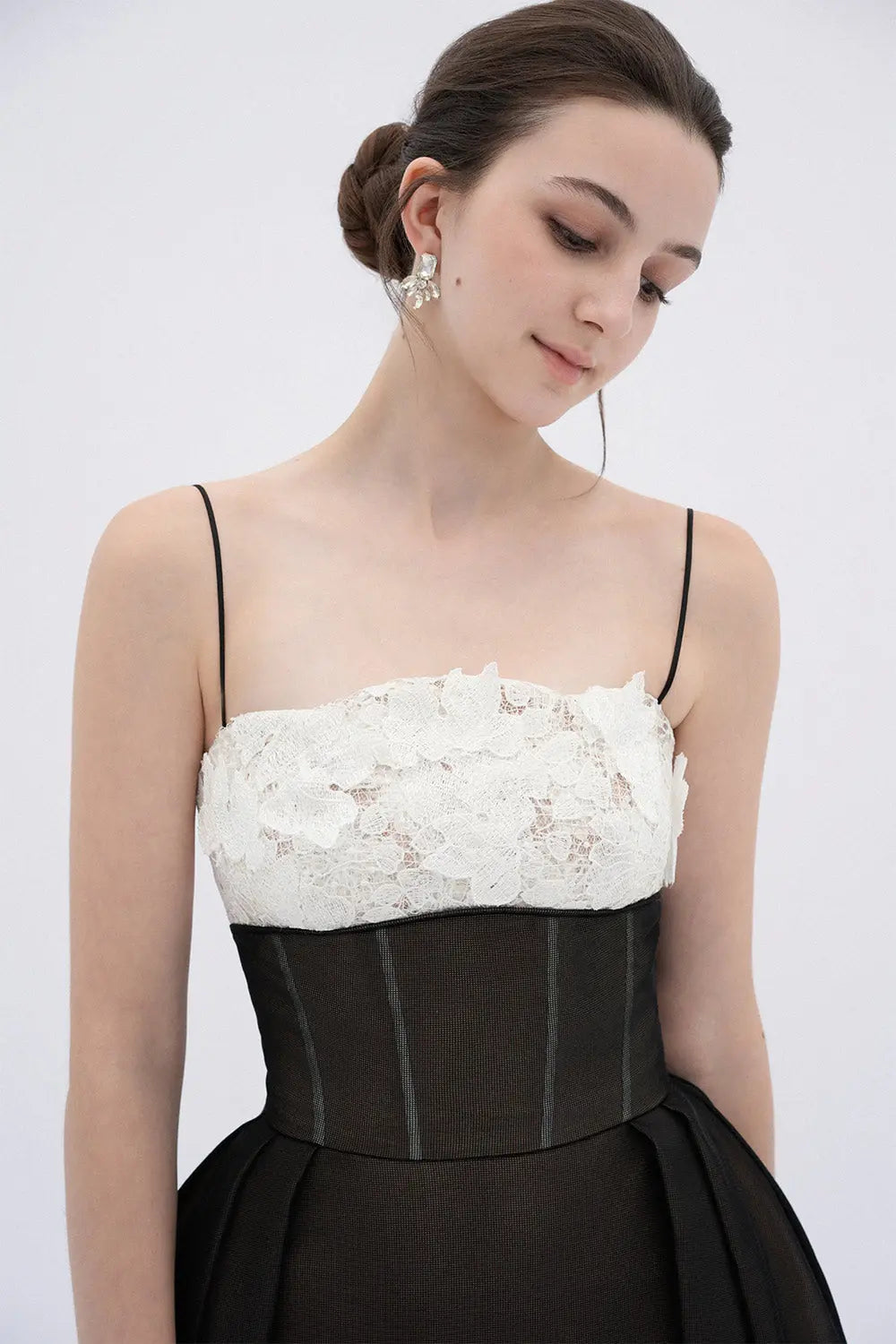 Vela A-line Corset Waist Mesh Midi Dress Avalabel