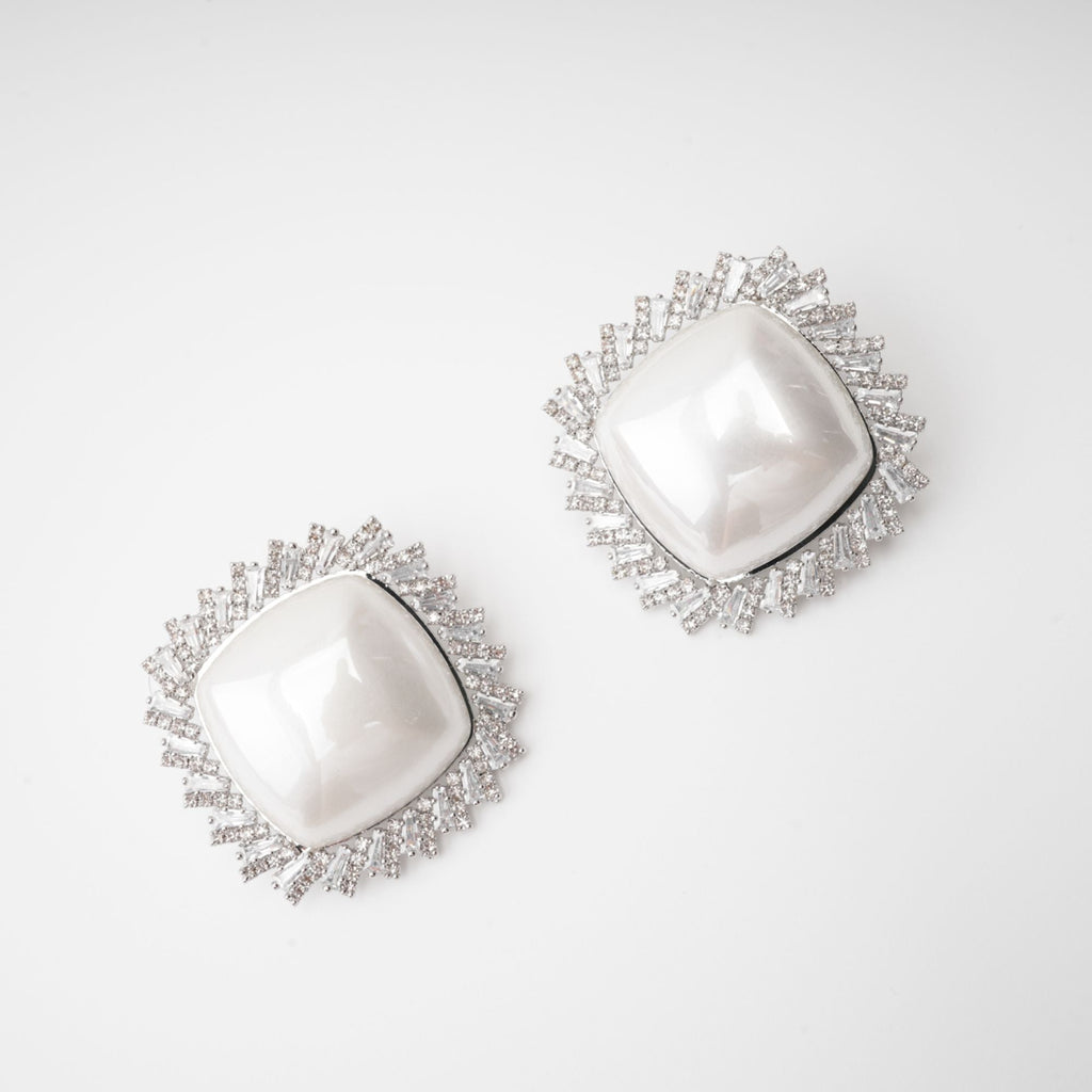Marilyn Crystal-Embellished Stud Earring Avalabel