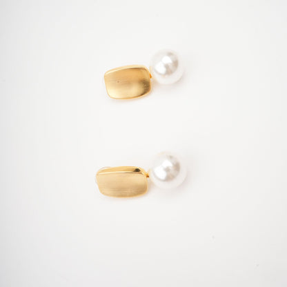 Pauline Faux-Pearl Earrings Avalabel