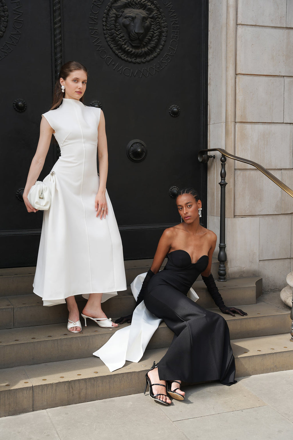 Paca Choker Sleeveless Maxi Dress Avalabel
