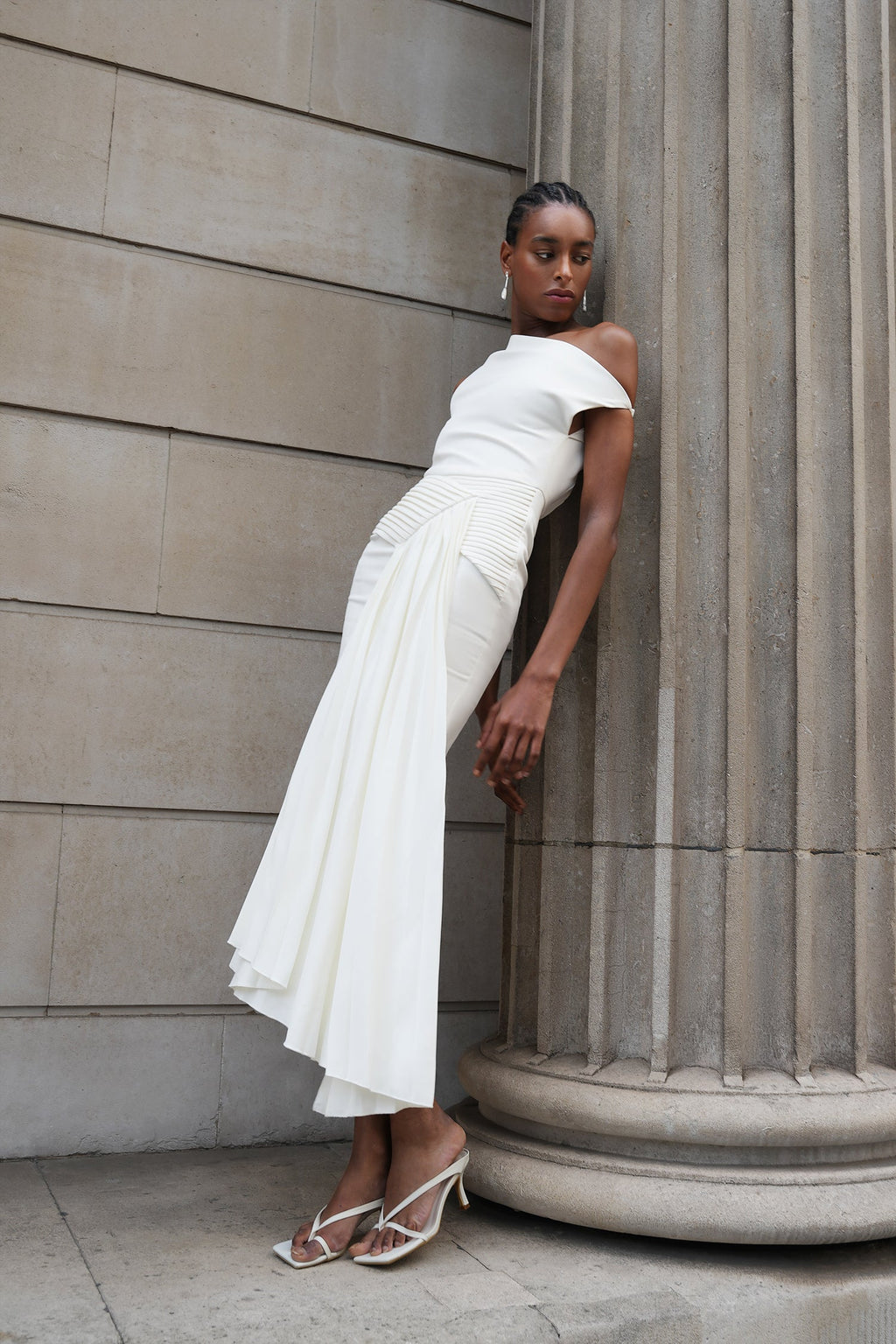Paulina Oblique Shoulder Sleeveless Folds Midi Dress Avalabel