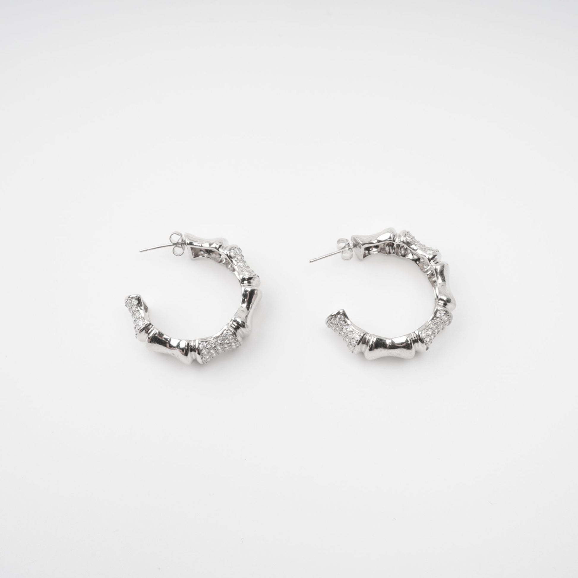 Léa Silver Tone Crystal Embellished Earrings Avalabel