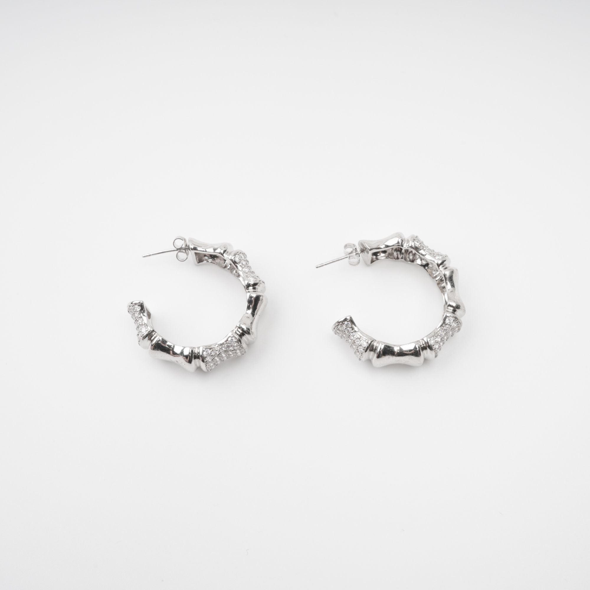 Léa Silver Tone Crystal Embellished Earrings Avalabel