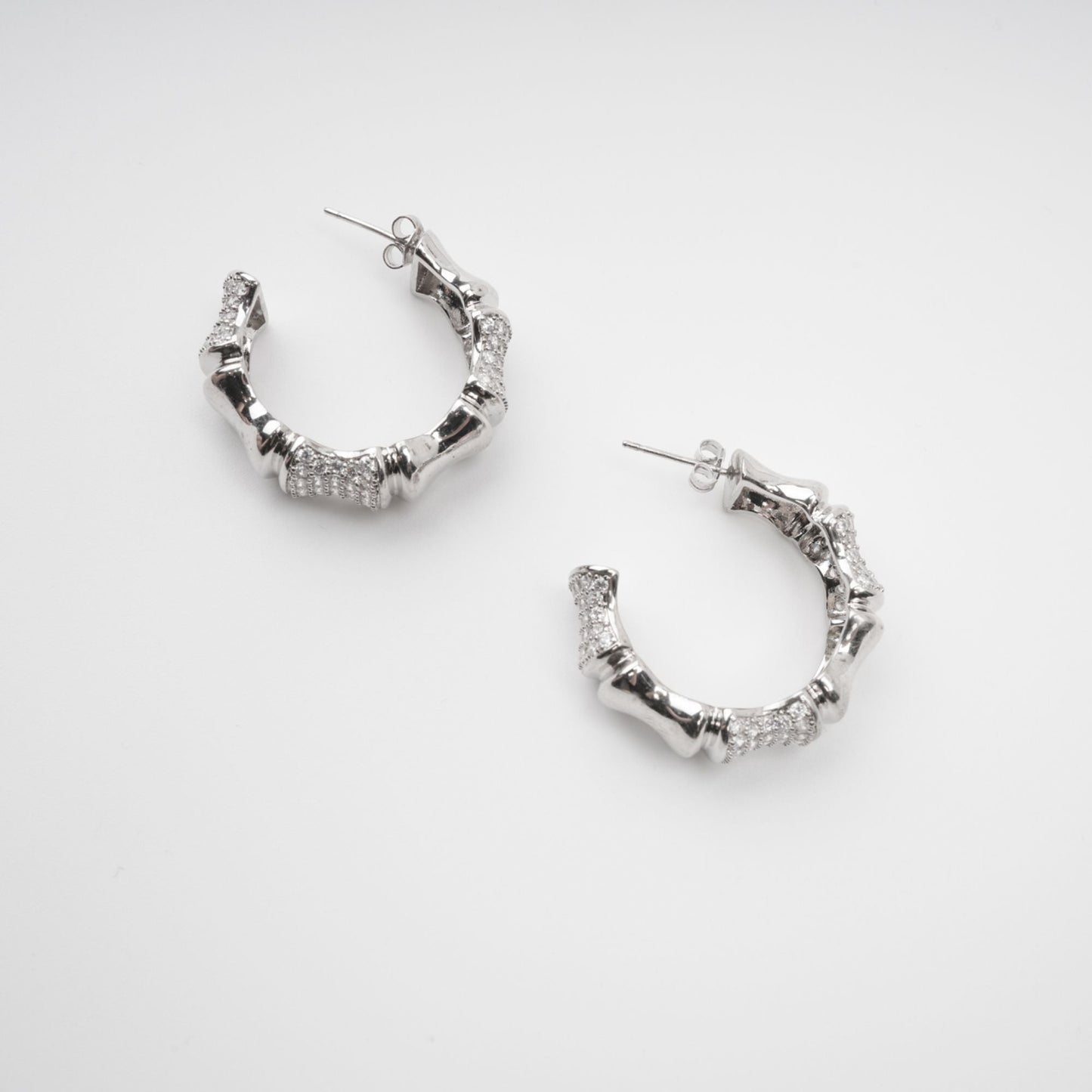 Léa Silver Tone Crystal Embellished Earrings Avalabel
