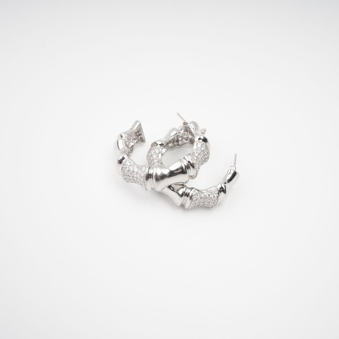 Léa Silver Tone Crystal Embellished Earrings Avalabel