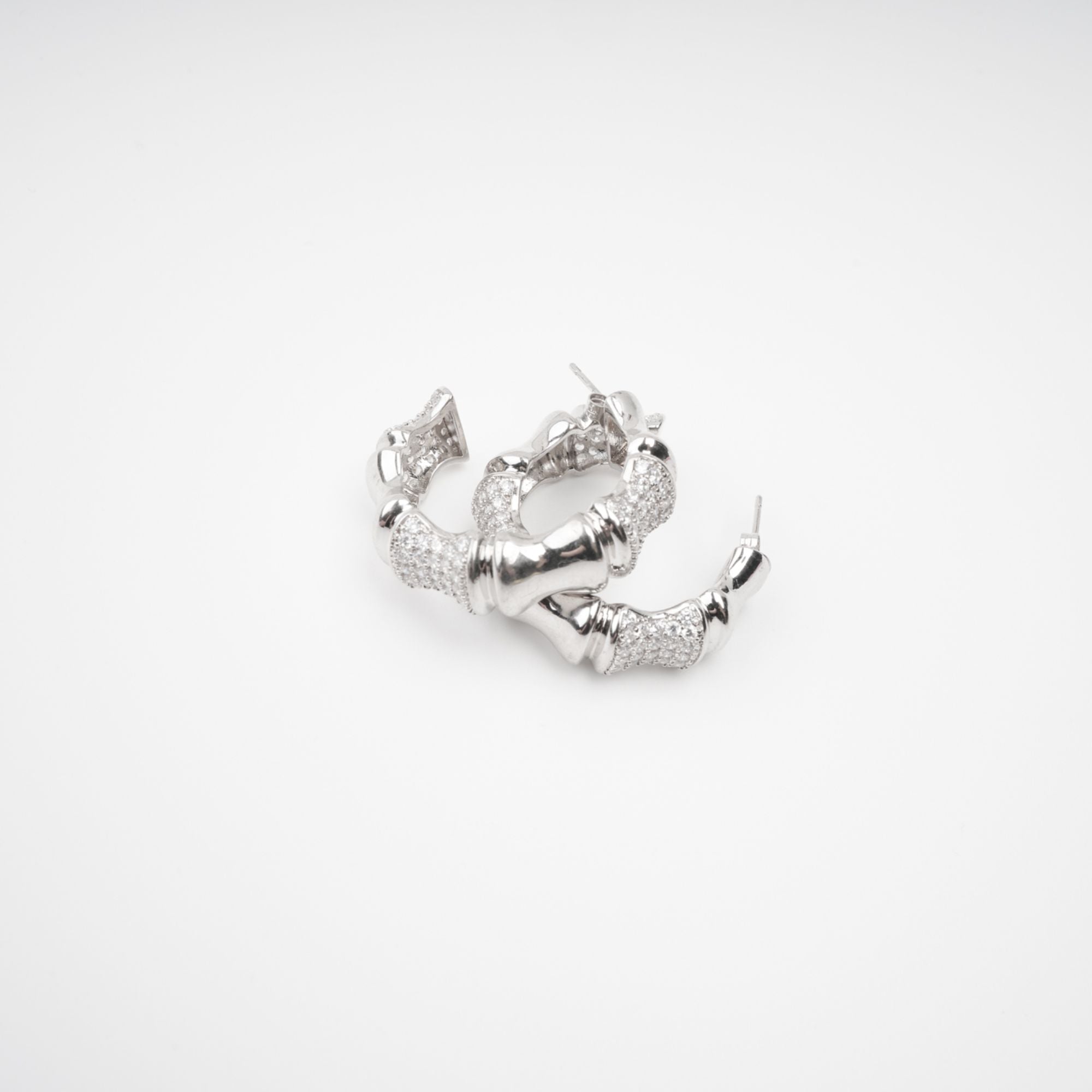 Léa Silver Tone Crystal Embellished Earrings Avalabel