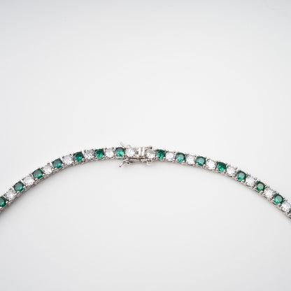 Héloïse Green Crystal Embellished Necklace Avalabel