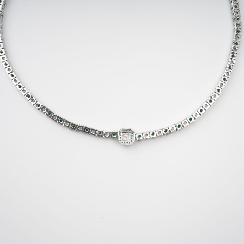 Héloïse Green Crystal Embellished Necklace Avalabel