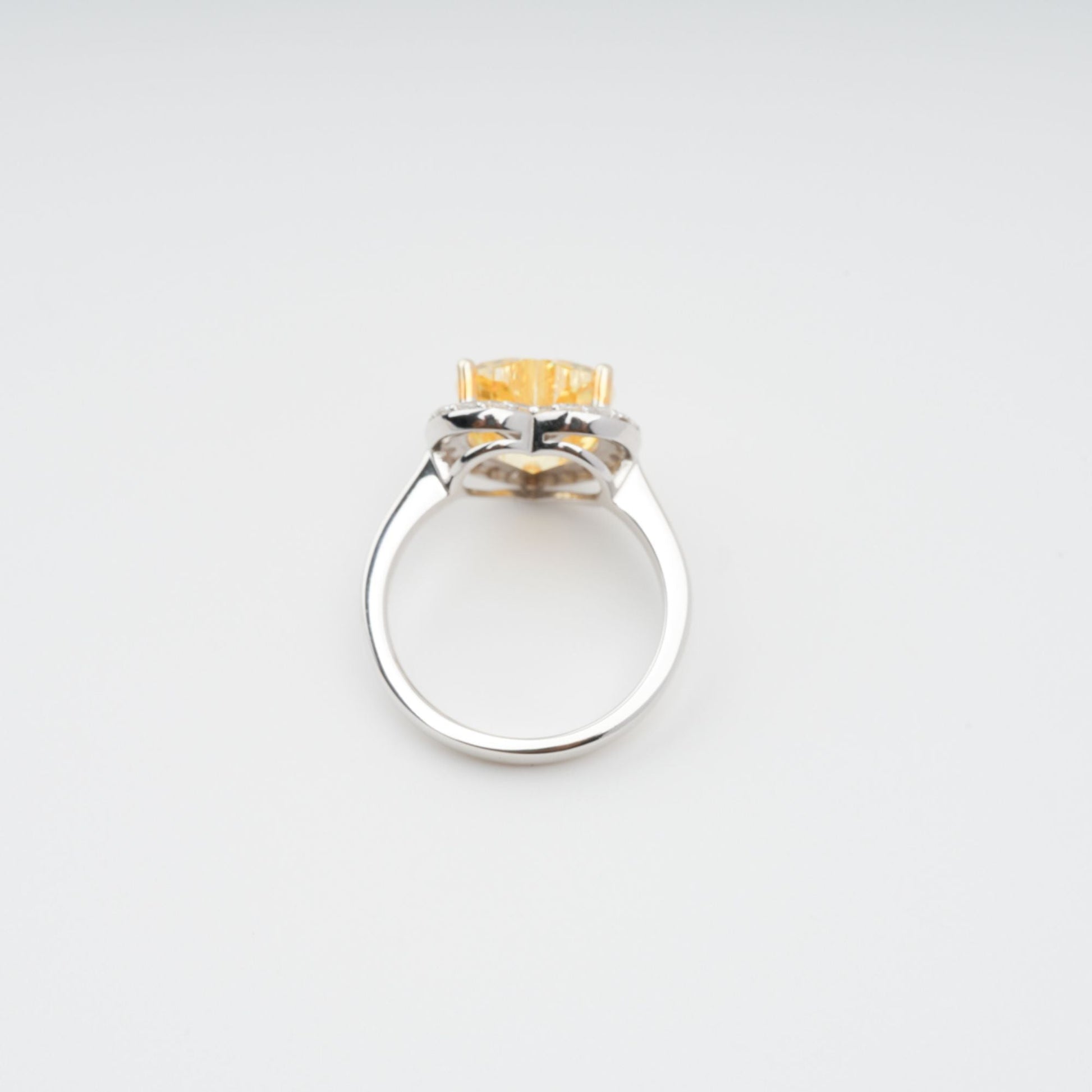Éphémère Yellow Heart Cut Gemstone Sterling Silver Ring Avalabel