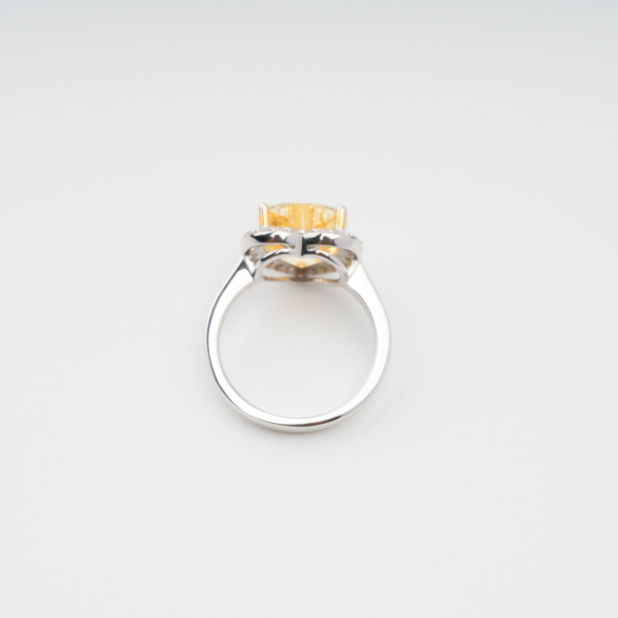 Éphémère Yellow Heart Cut Gemstone Sterling Silver Ring Avalabel