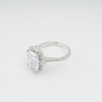 Émilienne Sterling Silver Rectangular Zircon Gemstone Ring