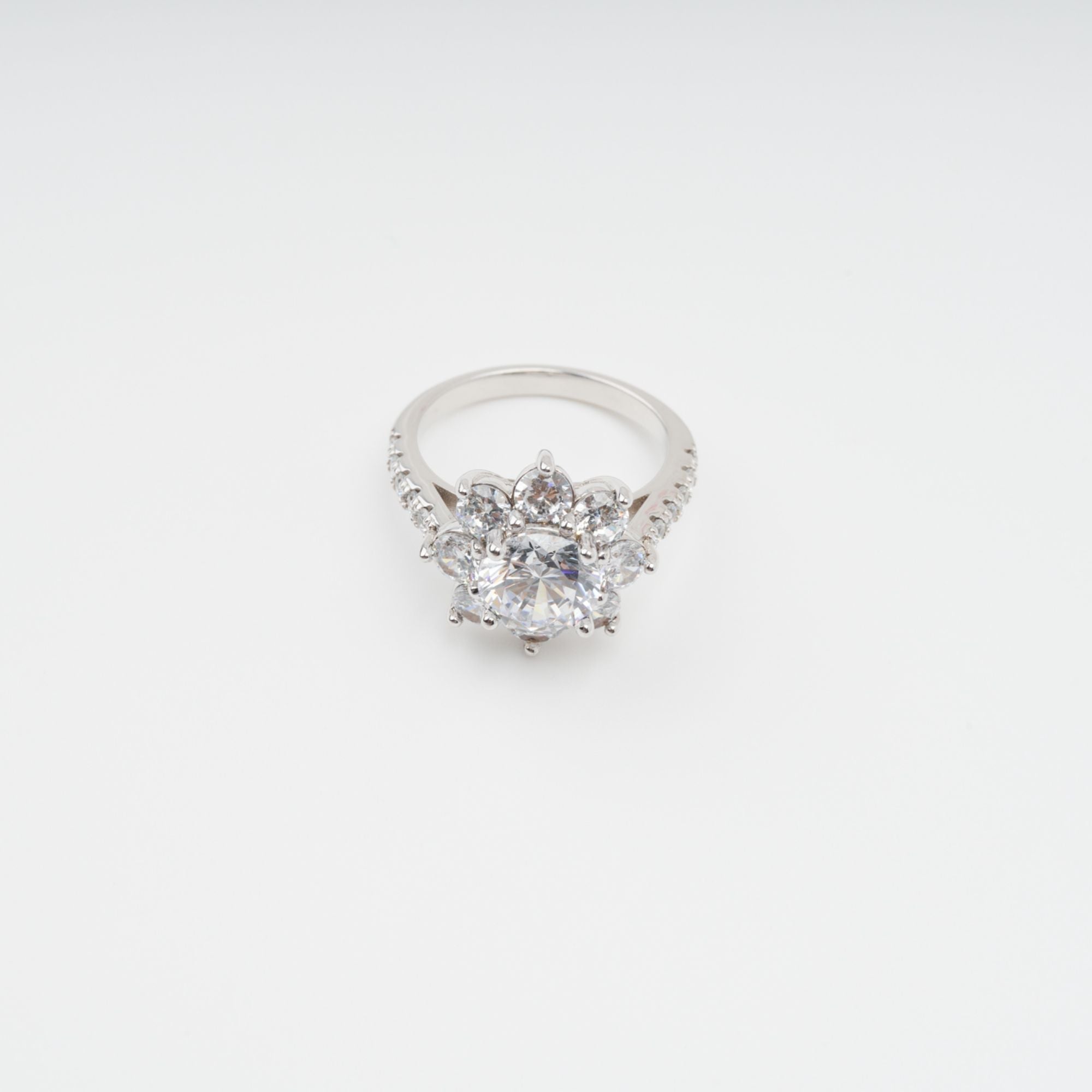 Émilie Sterling Silver Flower Shaped Zircon Gemstone Ring Avalabel