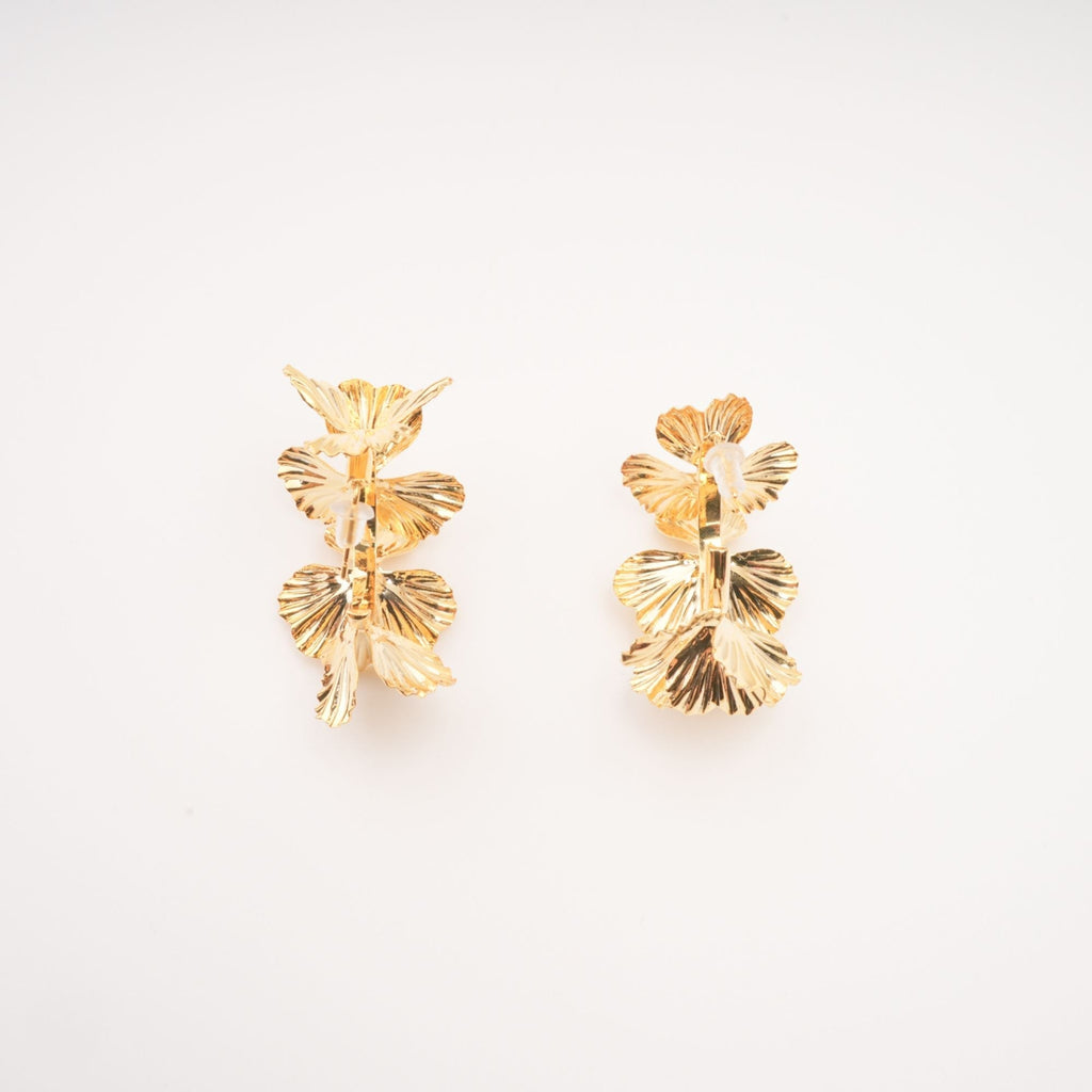 Lola Faux-Flower Gold Earrings Avalabel