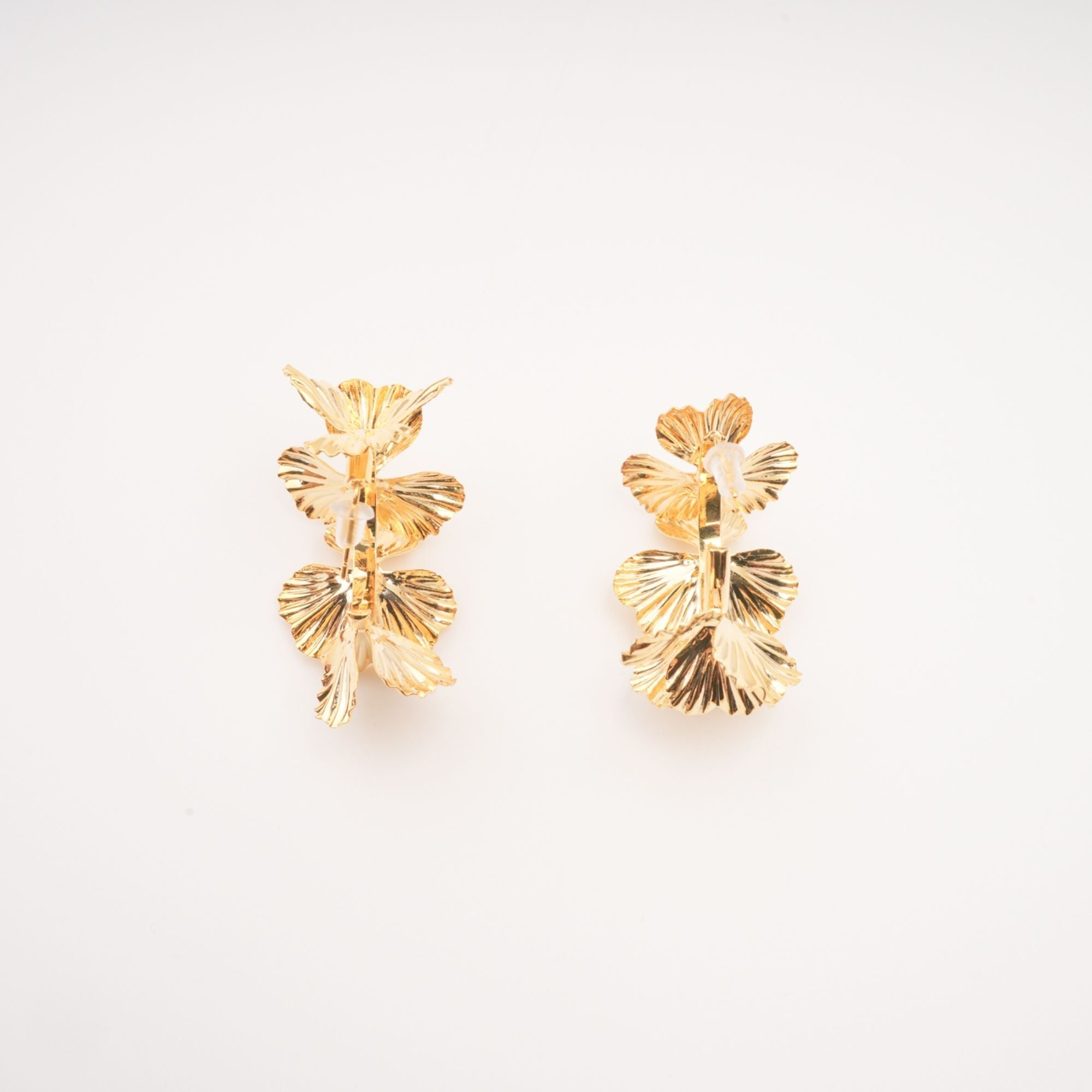 Lola Faux-Flower Gold Earrings Avalabel