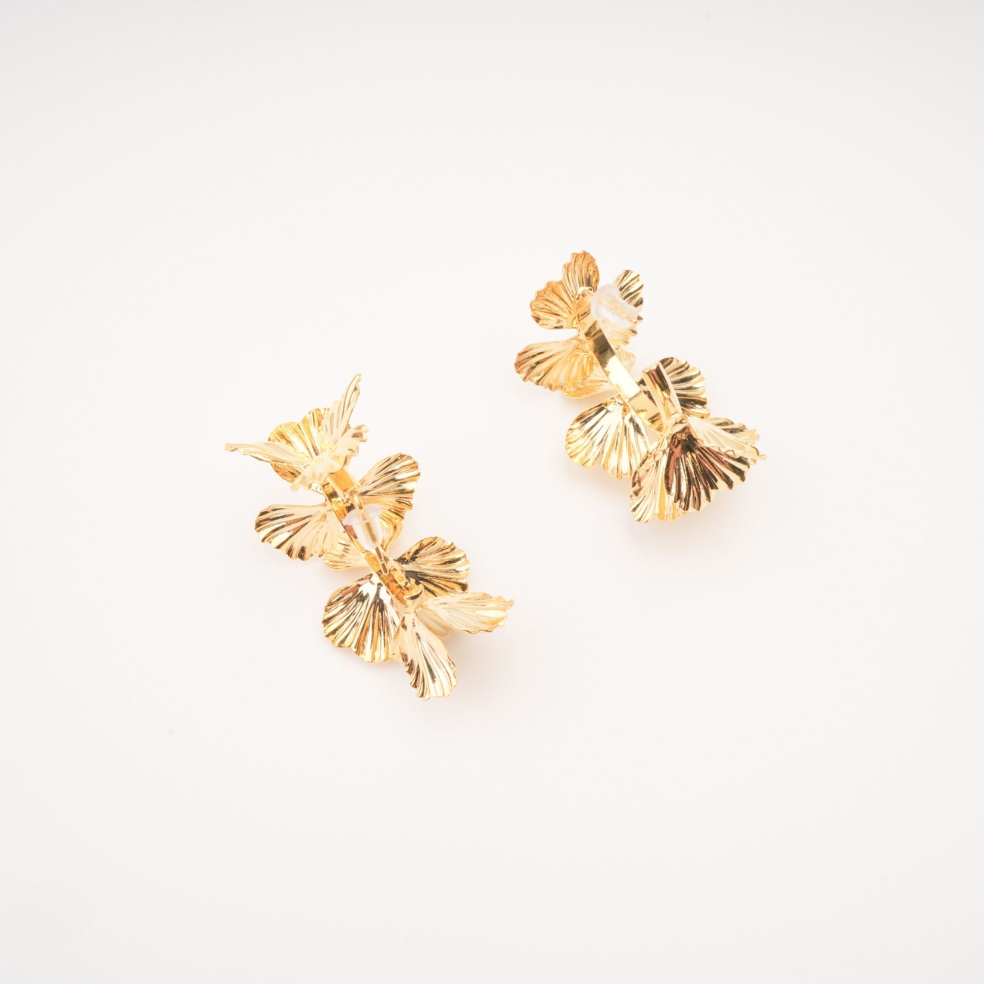 Lola Faux-Flower Gold Earrings Avalabel