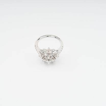 Émilie Sterling Silver Flower Shaped Zircon Gemstone Ring Avalabel