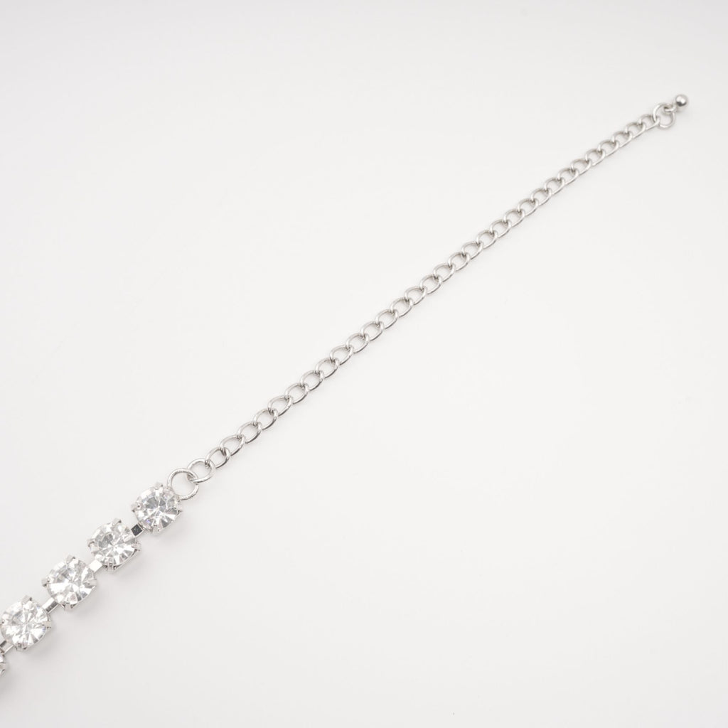 Aimée Crystal-Embellished Faux-Flower Necklace Avalabel