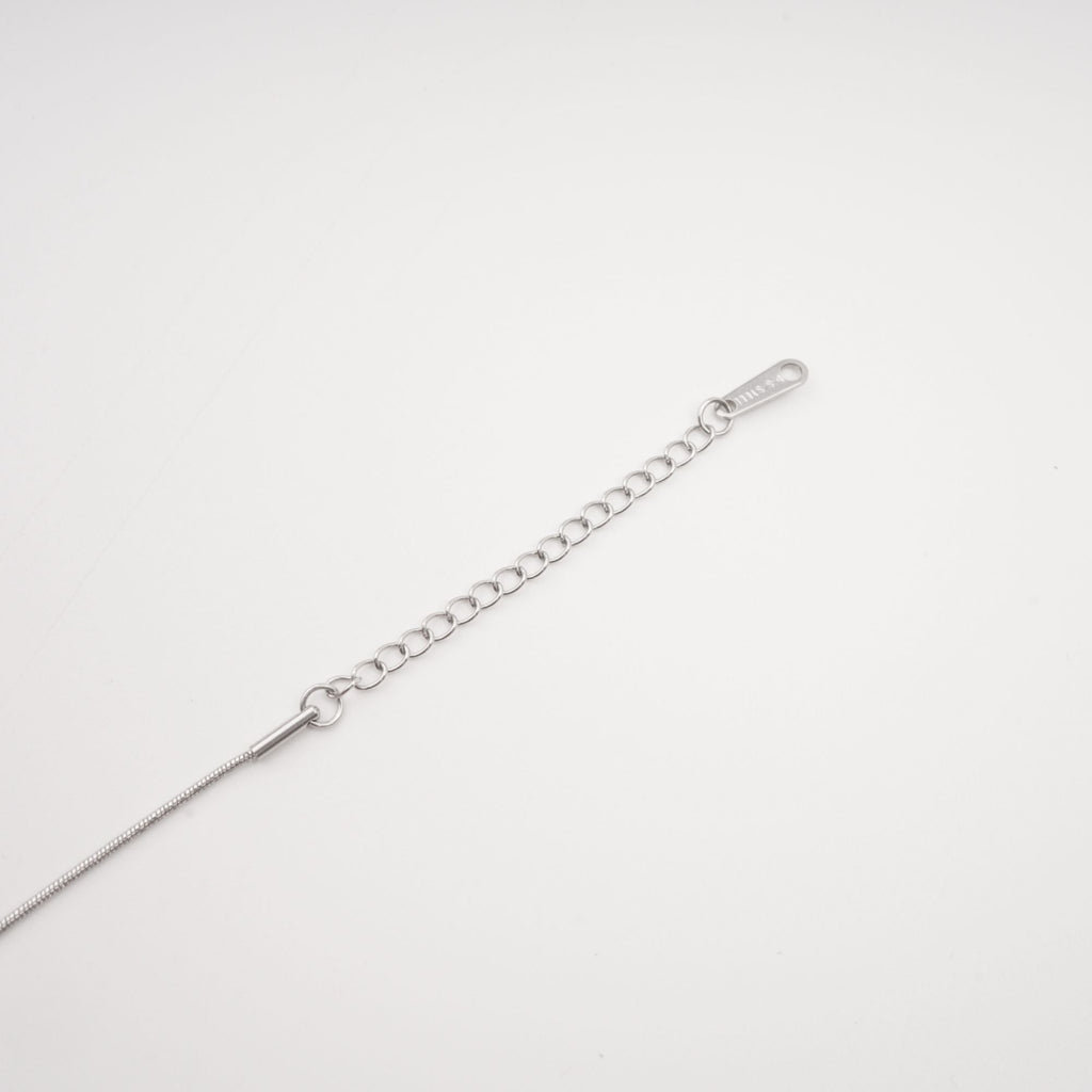 Thérèse Silver Drop Necklace Avalabel