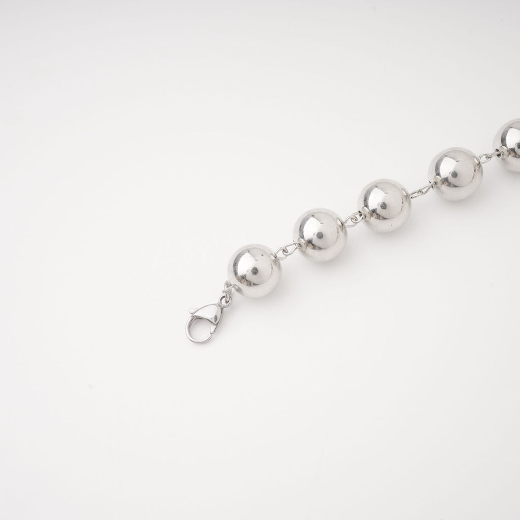Gisèle Beaded Sphere Necklace Avalabel