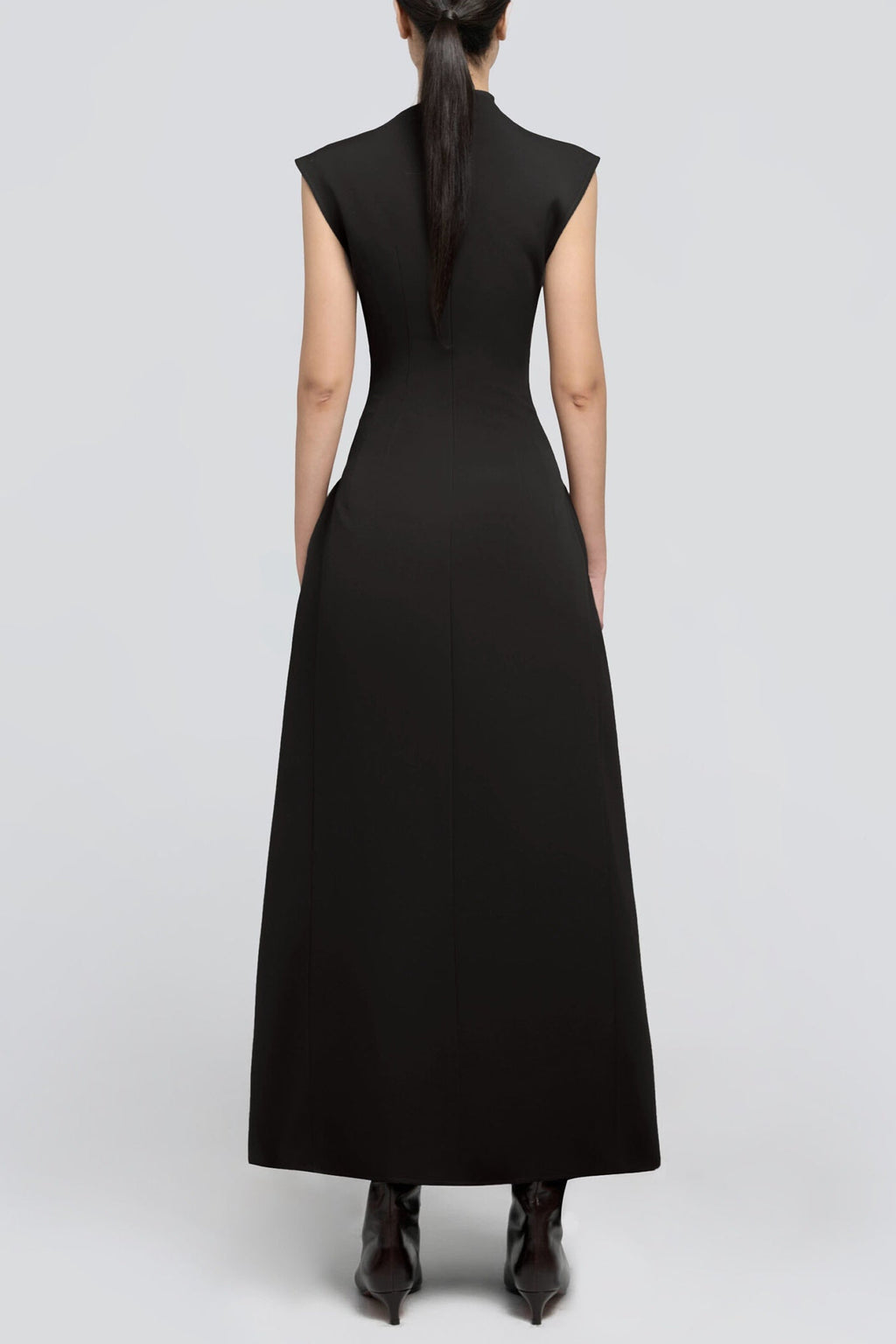 Eorkone Symmetric Drapes Flared Midi Dress - Black Avalabel