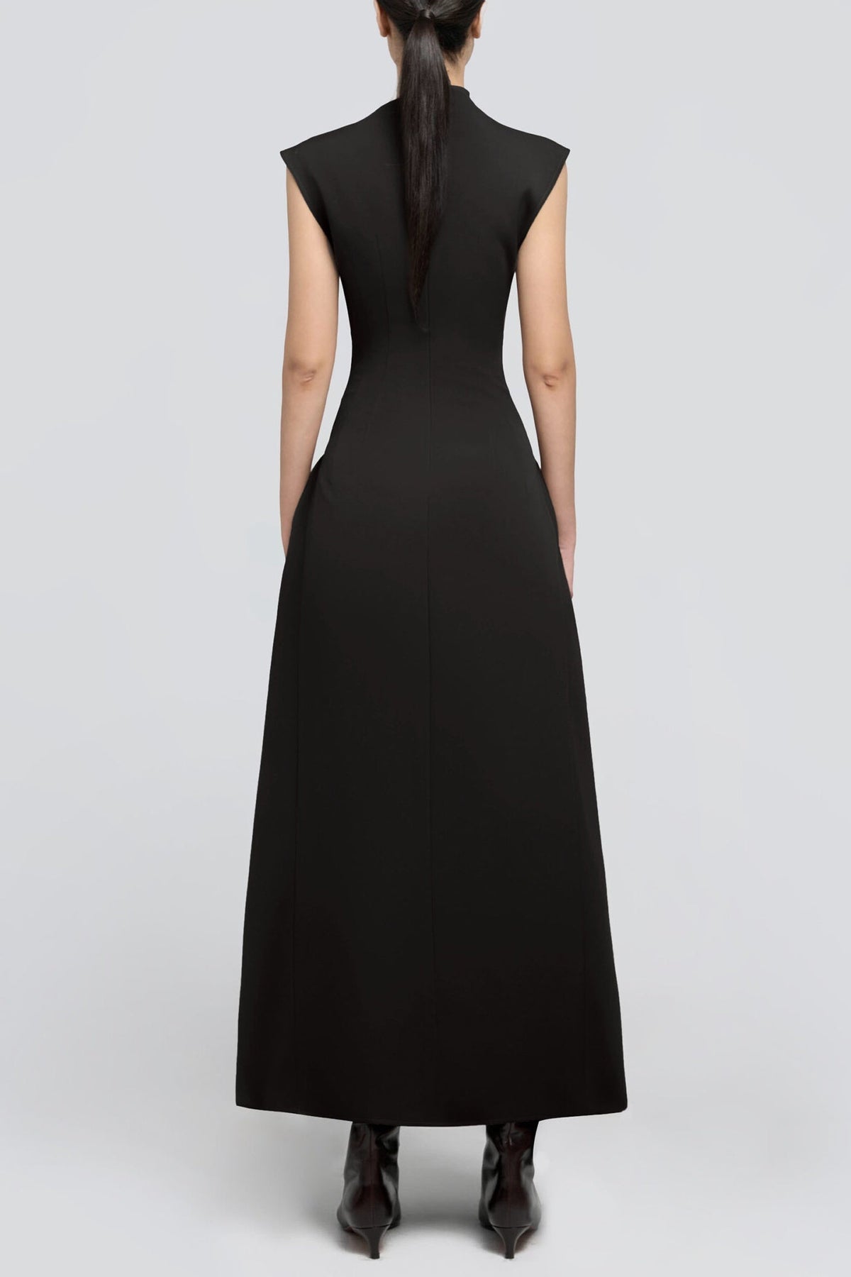 Eorkone Symmetric Drapes Flared Midi Dress - Black Avalabel