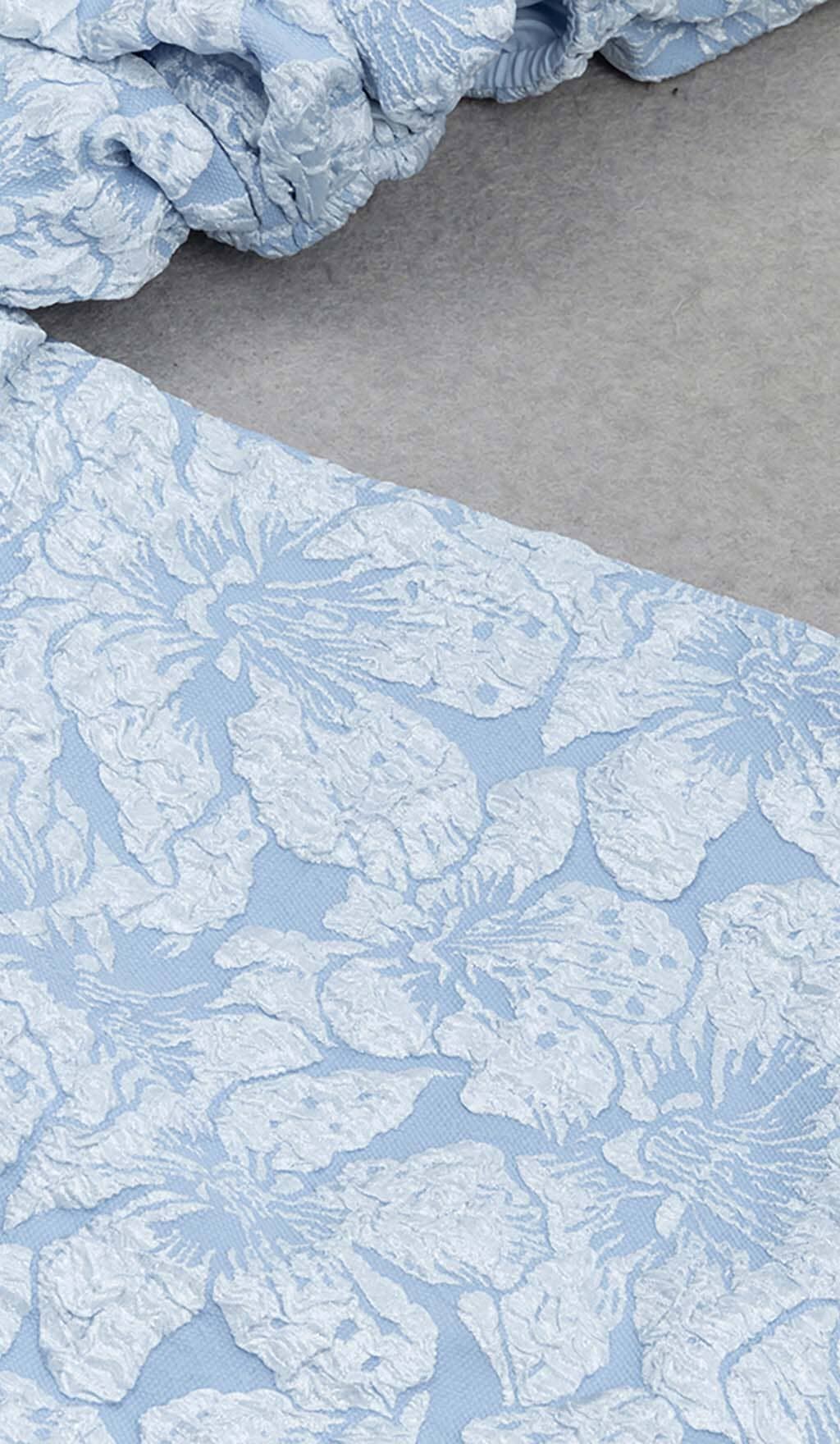 Jacquard PUFF SLEEVE MIDI DRESS IN SKY blue Avalabel