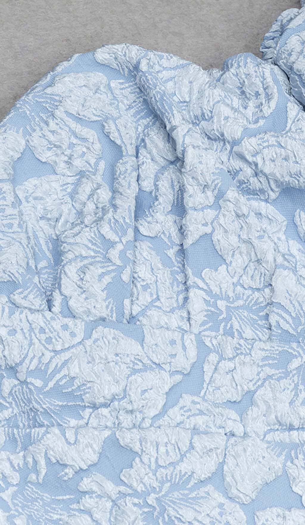 Jacquard PUFF SLEEVE MIDI DRESS IN SKY blue Avalabel