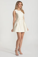 Elegant Fitted Dress With Pearl-Embellished Round Neckline And Bow Waistline Accent - Ivoire Avalabel
