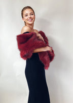 hulda Fur Shawl in wine red Avalabel