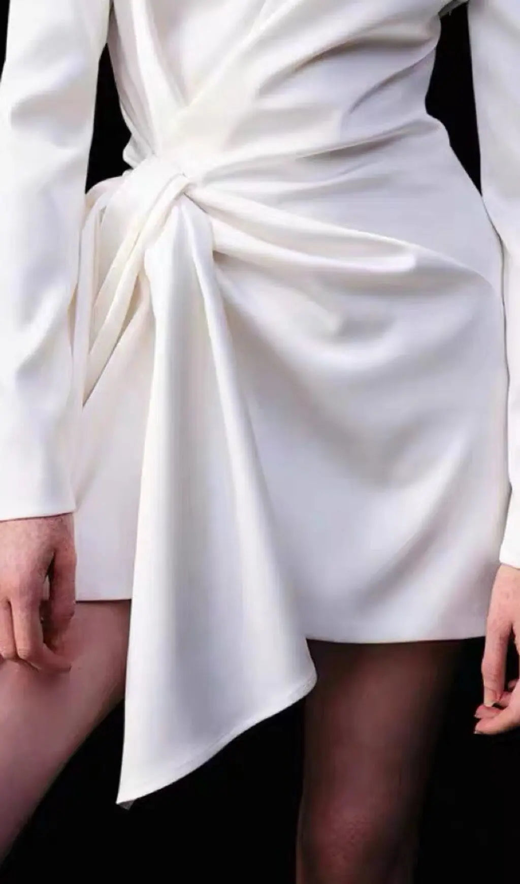 IRREGULAR LONG SLEEVE DRESS IN WHITE Avalabel
