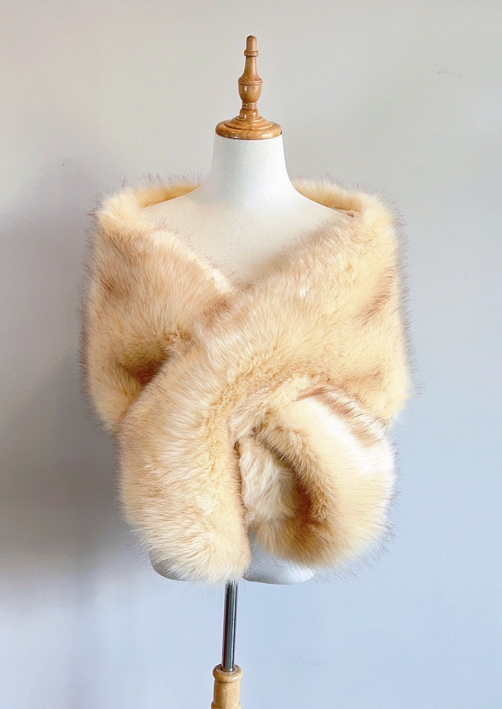 isabel Fur Shawl Avalabel