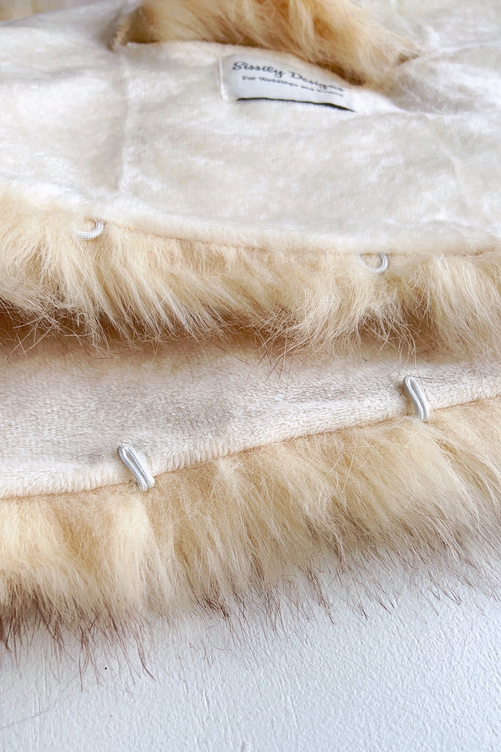 isabel Fur Shawl Avalabel